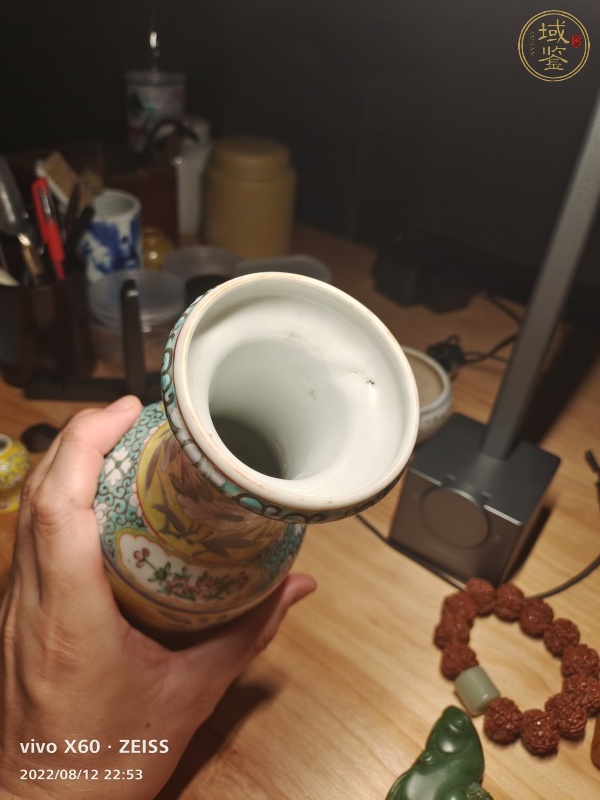 古玩陶瓷粉彩瓶真品鉴赏图